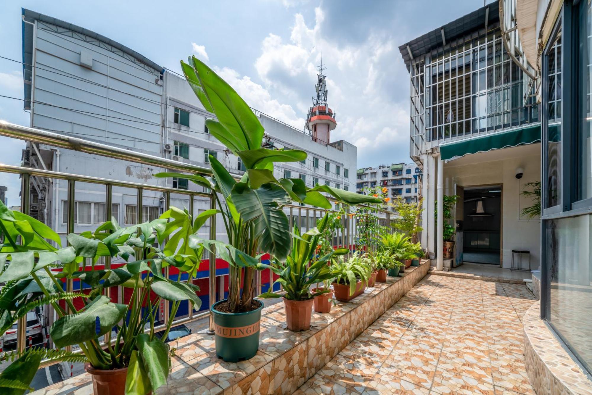 Fish House Youth Hostel Guilin Exterior photo